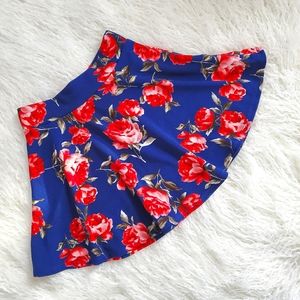 NWT Papaya Navy Floral Skirt
